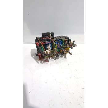 Recambio de caja reles / fusibles para volkswagen golf v (1k1) 2.0 fsi referencia OEM IAM 357937039  