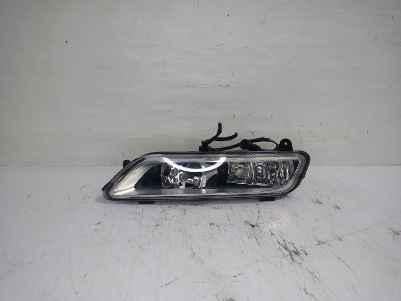 Recambio de faro antiniebla derecho para volkswagen passat lim. (362) advance bluemotion referencia OEM IAM 3AA941662E  