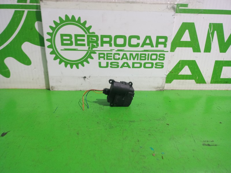 Recambio de motor apertura para peugeot 307 (s1) xn referencia OEM IAM 21900100  