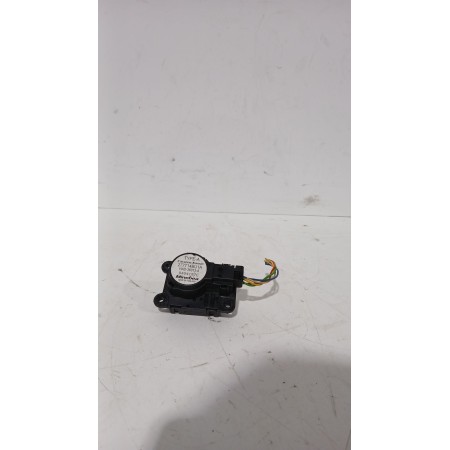 Recambio de motor apertura trampilla para nissan qashqai ii (j11, j11_) 1.3 dig-t referencia OEM IAM 277T14BU1A  