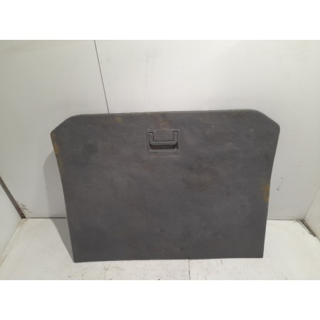 Recambio de suelo maletero para kia carens 2.0 turbodiesel cat referencia OEM IAM 85715A4500  