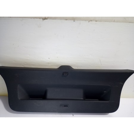 Recambio de guarnecido porton trasero para volkswagen polo (6c1) a-polo referencia OEM IAM 6R6867601A  