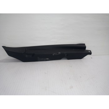 Recambio de moldura izquierda para kia niro (sg2) hybrid concept referencia OEM IAM 84159AT000  