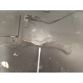 Recambio de suelo maletero para kia carens 2.0 turbodiesel cat referencia OEM IAM 85715A4500  