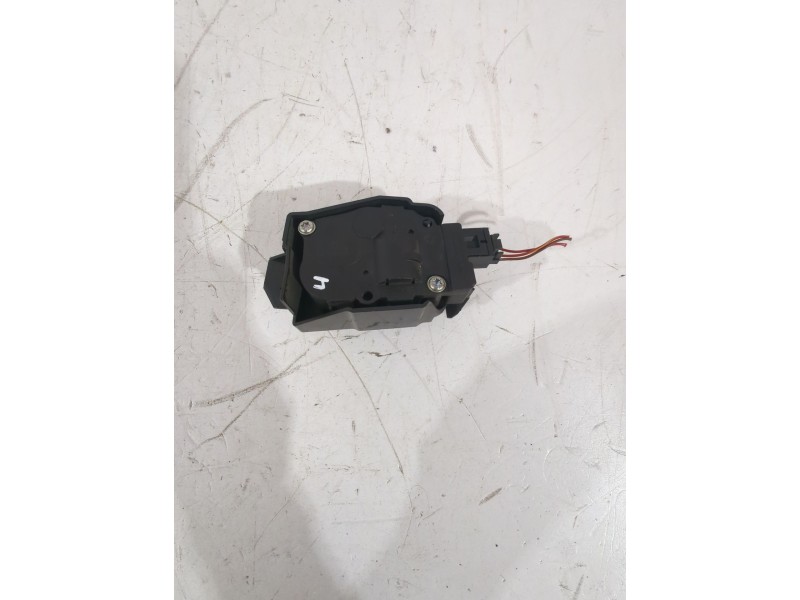 Recambio de motor apertura trampillas climatizador para bmw 1 (e87) 120 d referencia OEM IAM 929888G  