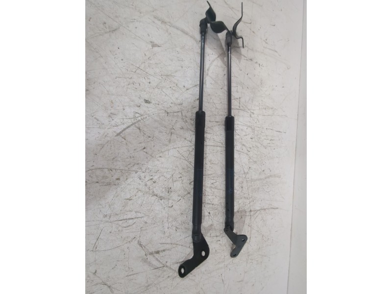 Recambio de amortiguadores maletero / porton para bmw 1 (e87) 120 d referencia OEM IAM 51247060622  