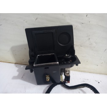 Recambio de cenicero para kia carnival ii 2.9 crdi lx referencia OEM IAM K53A6461000  