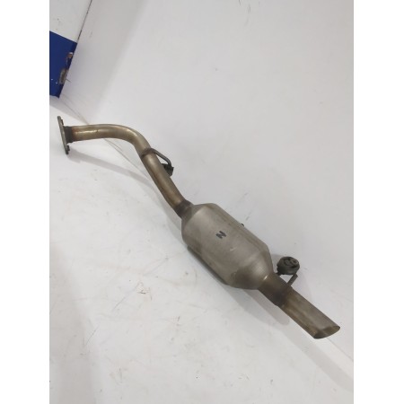 Recambio de silenciador trasero para toyota yaris active referencia OEM IAM 174300Y390  