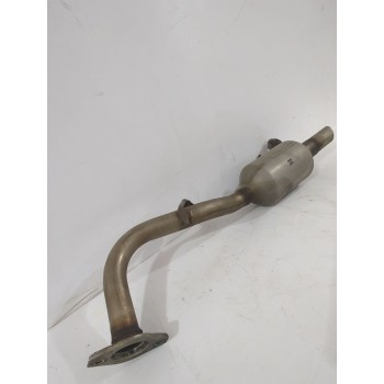 Recambio de silenciador trasero para toyota yaris active referencia OEM IAM 174300Y390  