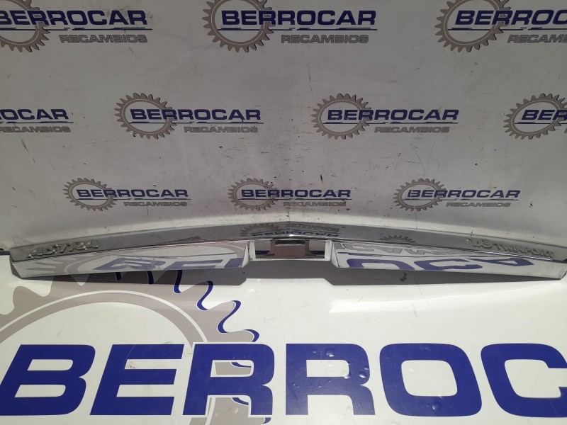 Recambio de molduras traseras para opel astra h ber. referencia OEM IAM 13223917  