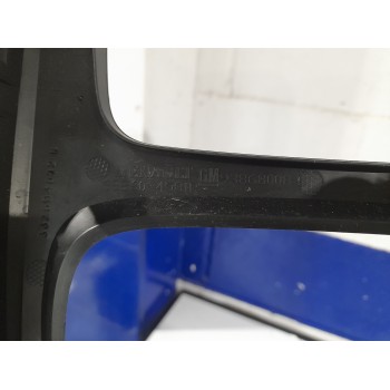 Recambio de moldura para opel vivaro furgón referencia OEM IAM 93868008  