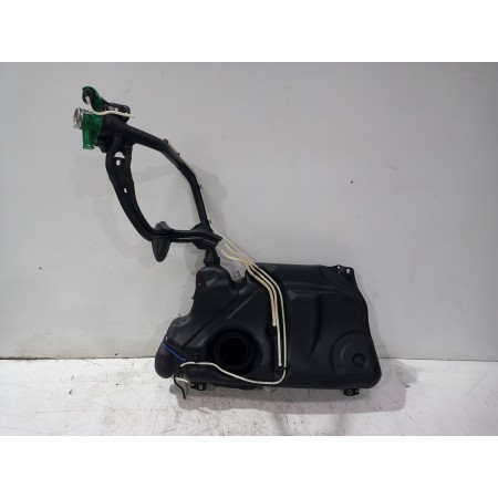 Recambio de deposito combustible para volkswagen polo (6c1) a-polo referencia OEM IAM A076781  