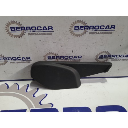 Recambio de moldura lateral para peugeot expert furgón 1.6 blue-hdi fap referencia OEM IAM 9811751477  