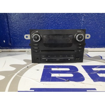 Recambio de sistema audio / radio cd para renault trafic combi referencia OEM IAM 281157110R 93457541  