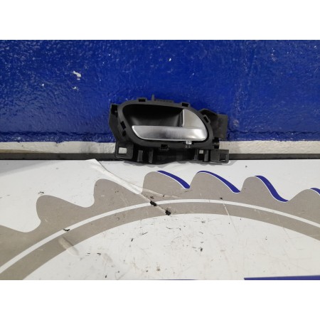 Recambio de maneta interior trasera derecha para peugeot 208 1.4 hdi fap referencia OEM IAM 9655516VV  