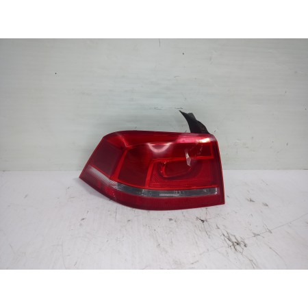 Recambio de piloto trasero izquierdo para volkswagen passat lim. (362) advance bluemotion referencia OEM IAM 3AE945095F  