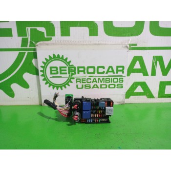 CAJA RELES / FUSIBLES 18013301 