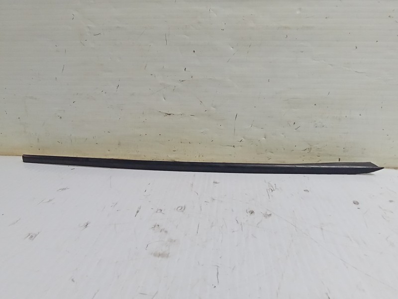 Recambio de moldura para volkswagen golf vii lim. (5g1) comfortline bluemotion referencia OEM IAM 5G0854328B  