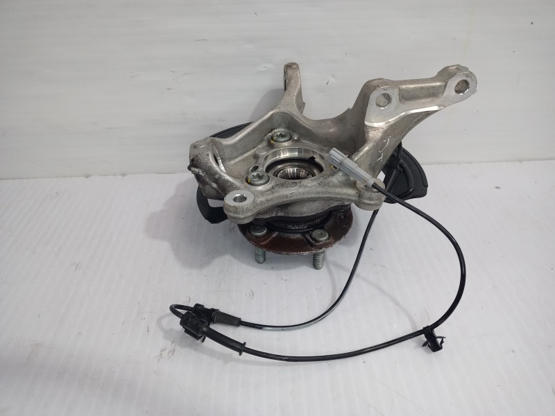 Recambio de mangueta delantera derecha para kia niro (sg2) hybrid concept referencia OEM IAM 51711AT000  