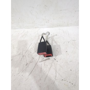 Recambio de enganche cinturon trasero izquierdo para skoda fabia ii combi (545) 1.2 tsi referencia OEM IAM 5J6857488  