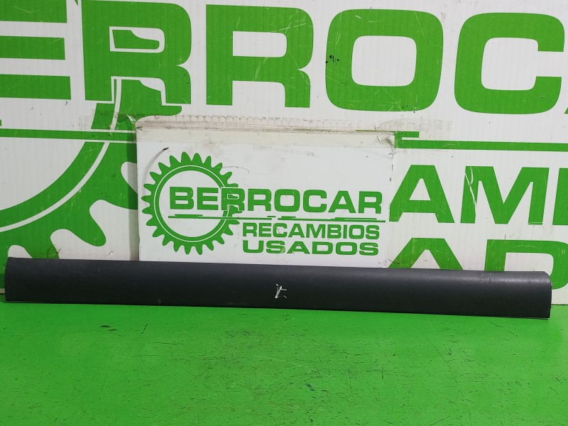 Recambio de moldura para renault megane ii coupe/cabrio confort authentique referencia OEM IAM 8200079432  