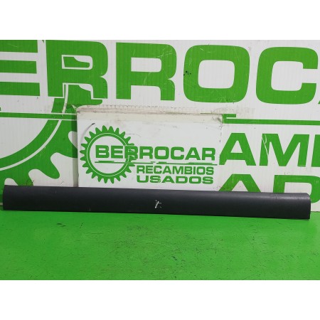 Recambio de moldura para renault megane ii coupe/cabrio confort authentique referencia OEM IAM 8200079432  