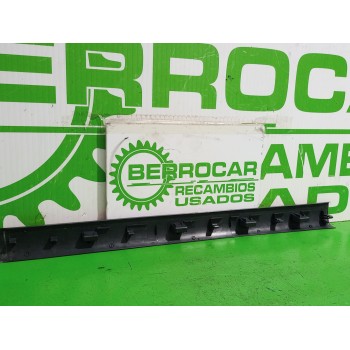 Recambio de moldura para renault megane ii coupe/cabrio confort authentique referencia OEM IAM 8200079432  