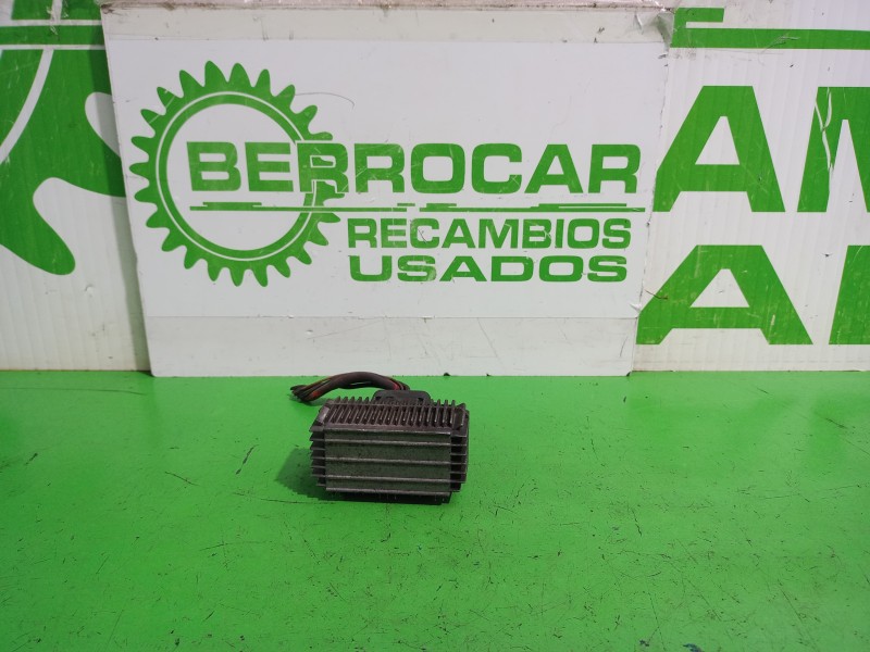 Recambio de caja precalentamiento para opel astra h berlina elegance referencia OEM IAM 55354141  