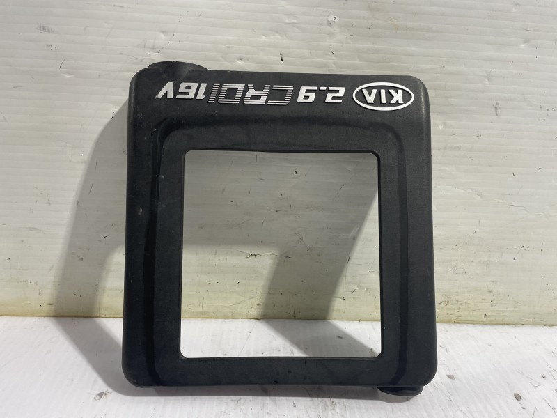 Recambio de cubierta motor para kia carnival ii 2.9 crdi lx referencia OEM IAM 281924X33  