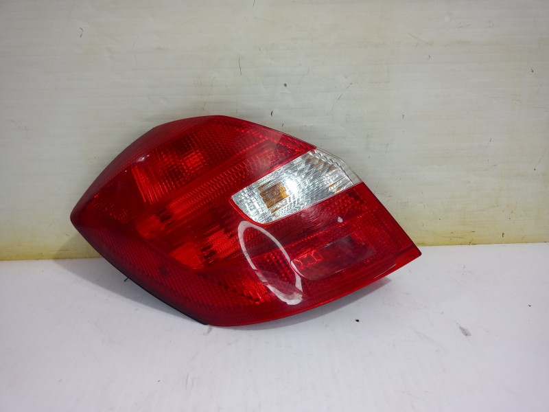 Recambio de piloto trasero izquierdo para skoda fabia (5j2 ) family referencia OEM IAM 5J6945111  