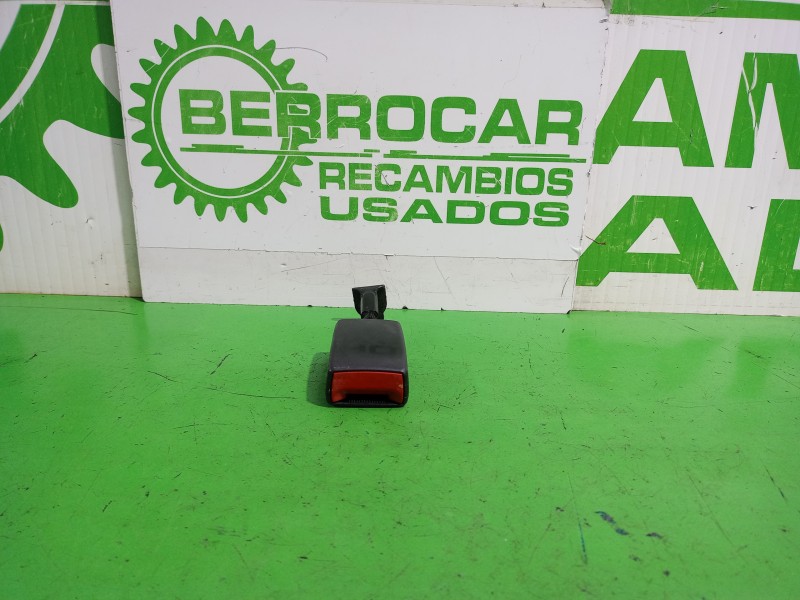 Recambio de enganche cinturon trasero derecho para opel astra h berlina elegance referencia OEM IAM 602962600  