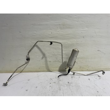 Recambio de tubos aire acondicionado para kia carnival ii 2.9 crdi lx referencia OEM IAM K56E61467  