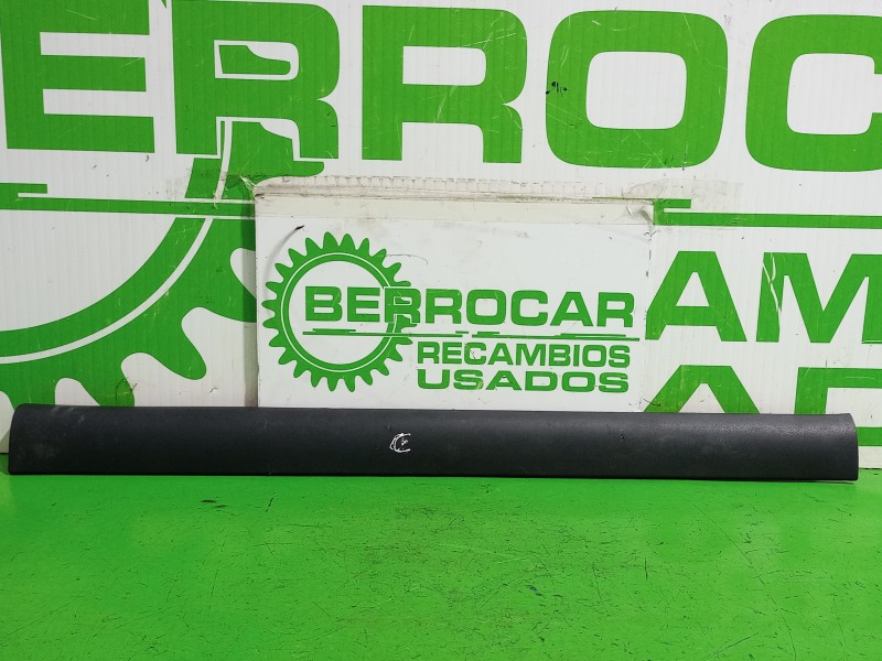 Recambio de moldura para renault megane ii coupe/cabrio confort authentique referencia OEM IAM 8200079433  