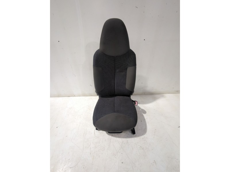 Recambio de asiento delantero derecho para peugeot 107 (pm_, pn_) 1.4 hdi referencia OEM IAM 8845X2  
