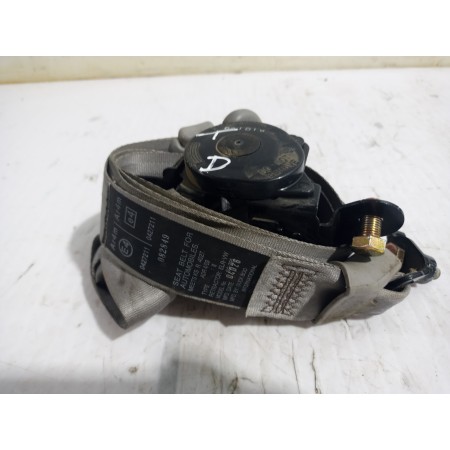 Recambio de cinturon seguridad trasero derecho para kia carnival ii 2.9 crdi lx referencia OEM IAM K53H57761CY  