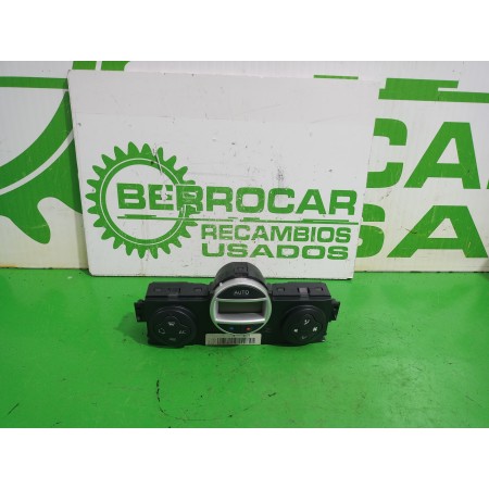 Recambio de mando calefaccion / aire acondicionado para renault scenic ii grand emotion referencia OEM IAM 8200501465  
