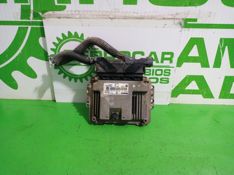 Recambio de centralita motor uce para opel astra h berlina elegance referencia OEM IAM 0281011380  