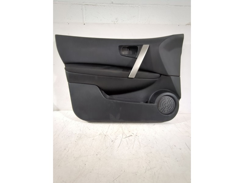 Recambio de guarnecido puerta delantera izquierda para nissan qashqai i (j10, nj10) 1.5 dci referencia OEM IAM 80977JD100  