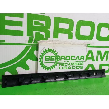 Recambio de moldura para renault megane ii coupe/cabrio confort authentique referencia OEM IAM 8200079433  