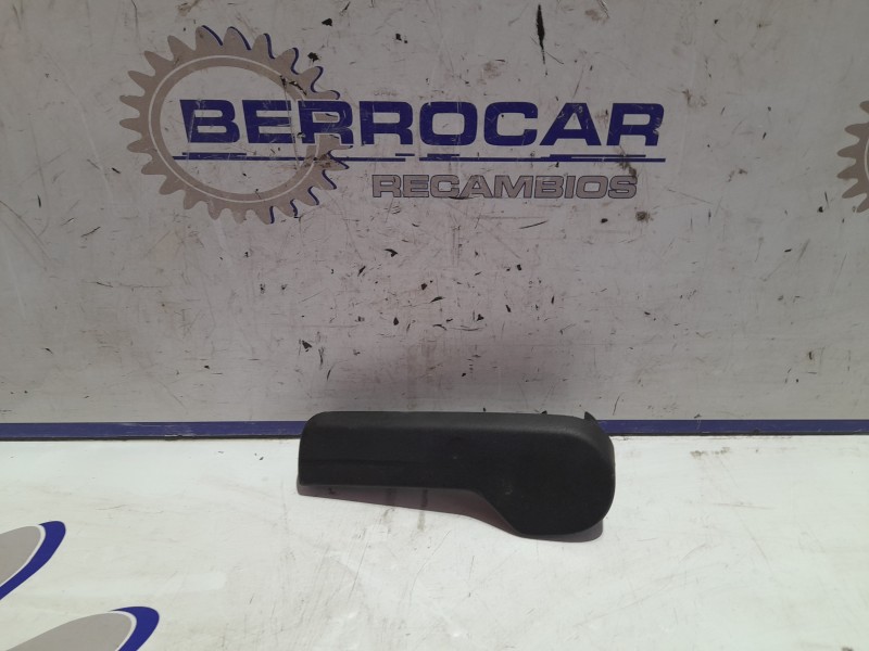 Recambio de tirador capot para volkswagen polo (9n1) 1.2 referencia OEM IAM 1J1823533C  