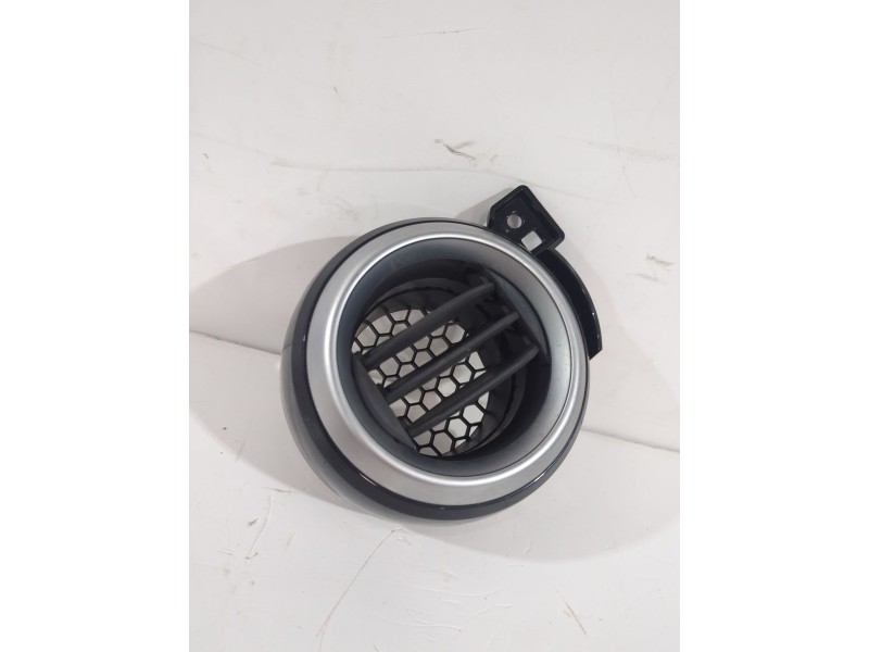 Recambio de rejilla aireadora para nissan micra v (k14) 1.5 dci referencia OEM IAM 687655FA0A  