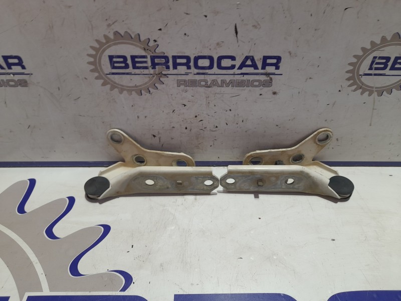 Recambio de bisagras para volkswagen polo (9n1) 1.2 referencia OEM IAM 8Q0823302  