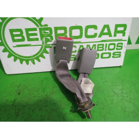 Recambio de enganche cinturon trasero izquierdo para mazda 626 berlina (gf) 2.0 16v cat referencia OEM IAM E40426035  