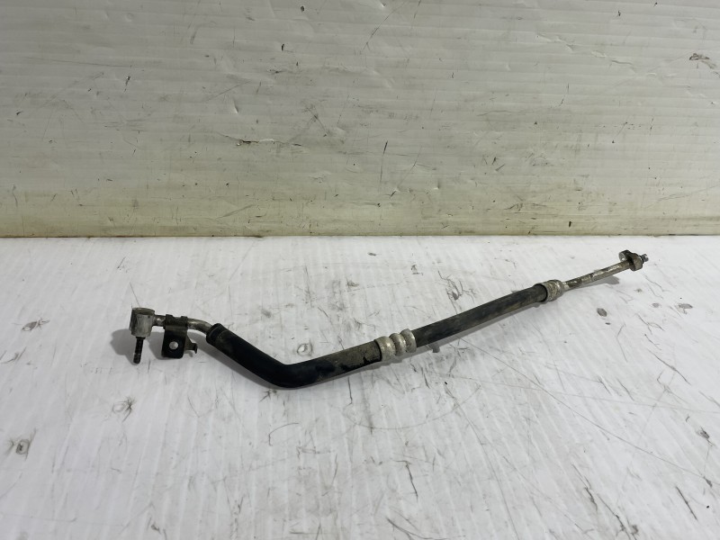 Recambio de tubos aire acondicionado para kia carnival ii 2.9 crdi lx referencia OEM IAM K56E61465  