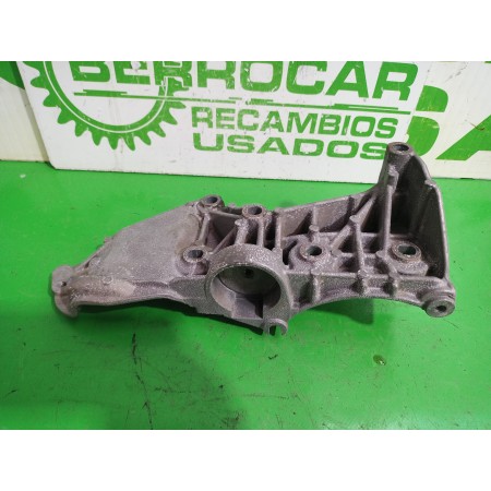 Recambio de soporte alternador para renault scenic ii grand emotion referencia OEM IAM 8200365097  