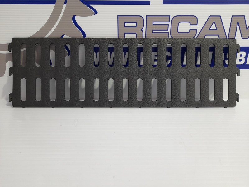 Recambio de moldura maletero para skoda fabia combi referencia OEM IAM 5J7867493  