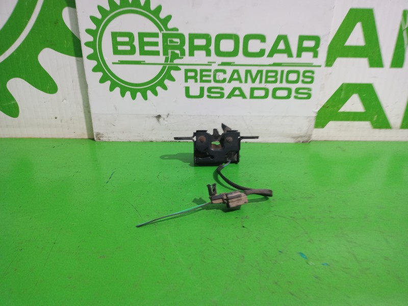 Recambio de cerradura capo para renault scenic iii xmod bose referencia OEM IAM 556010010R  