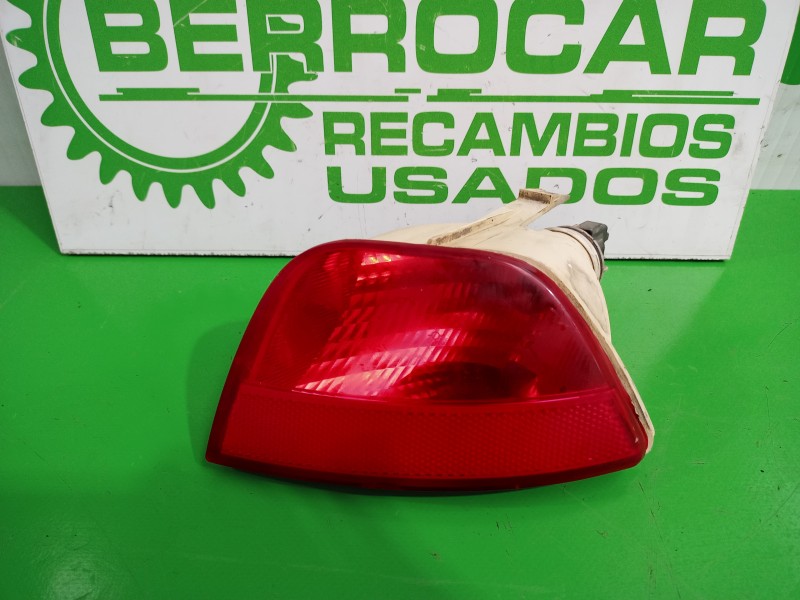 Recambio de piloto trasero izquierdo paragolpes para ford focus berlina (cak) referencia OEM IAM 1M5115K273A  
