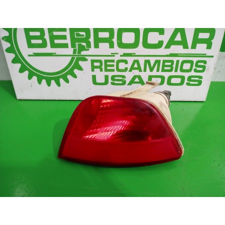 Recambio de piloto trasero izquierdo paragolpes para ford focus berlina (cak) referencia OEM IAM 1M5115K273A  