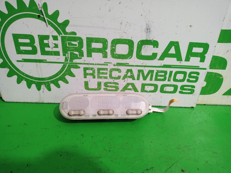 Recambio de luz interior para renault scenic ii grand emotion referencia OEM IAM 8200073234  